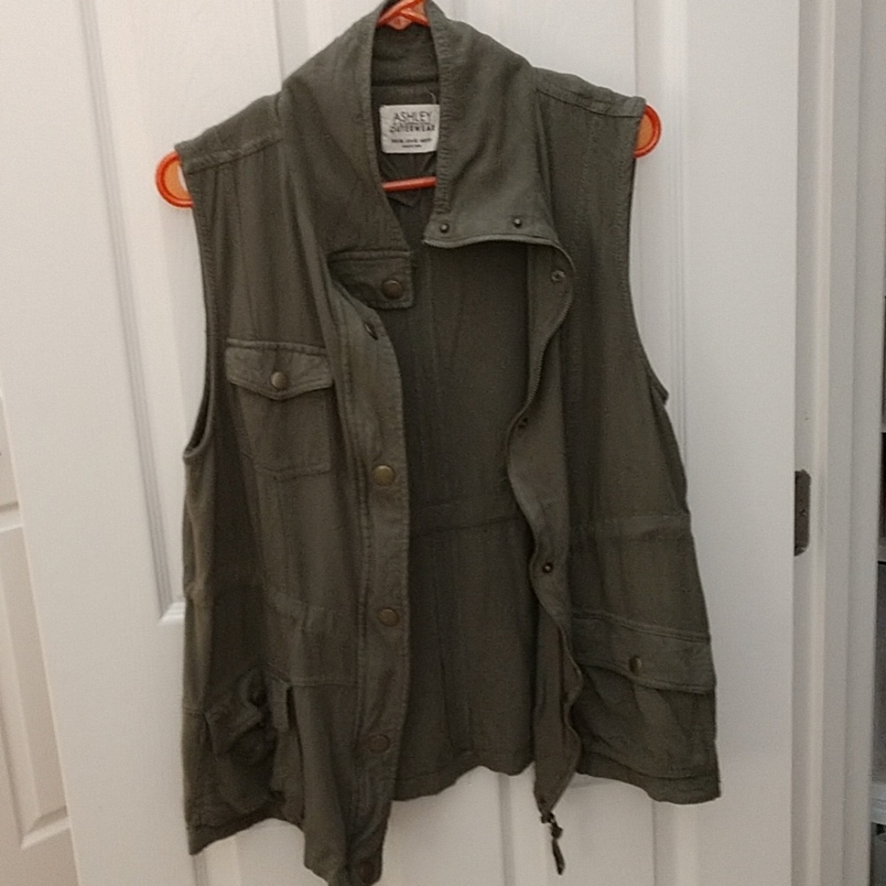 Army green utility vest
